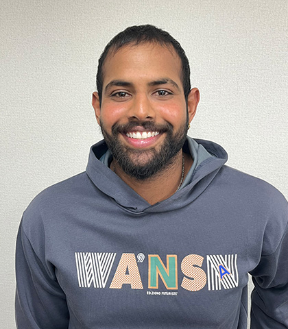 DEWA THOTAGE VIHANGA NETHSARA（ヴィハンガ）さん