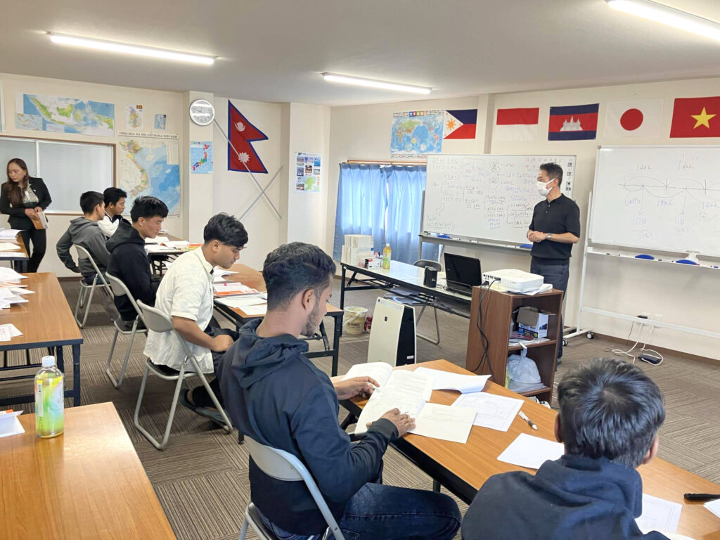 社会保険労務士による法令講習